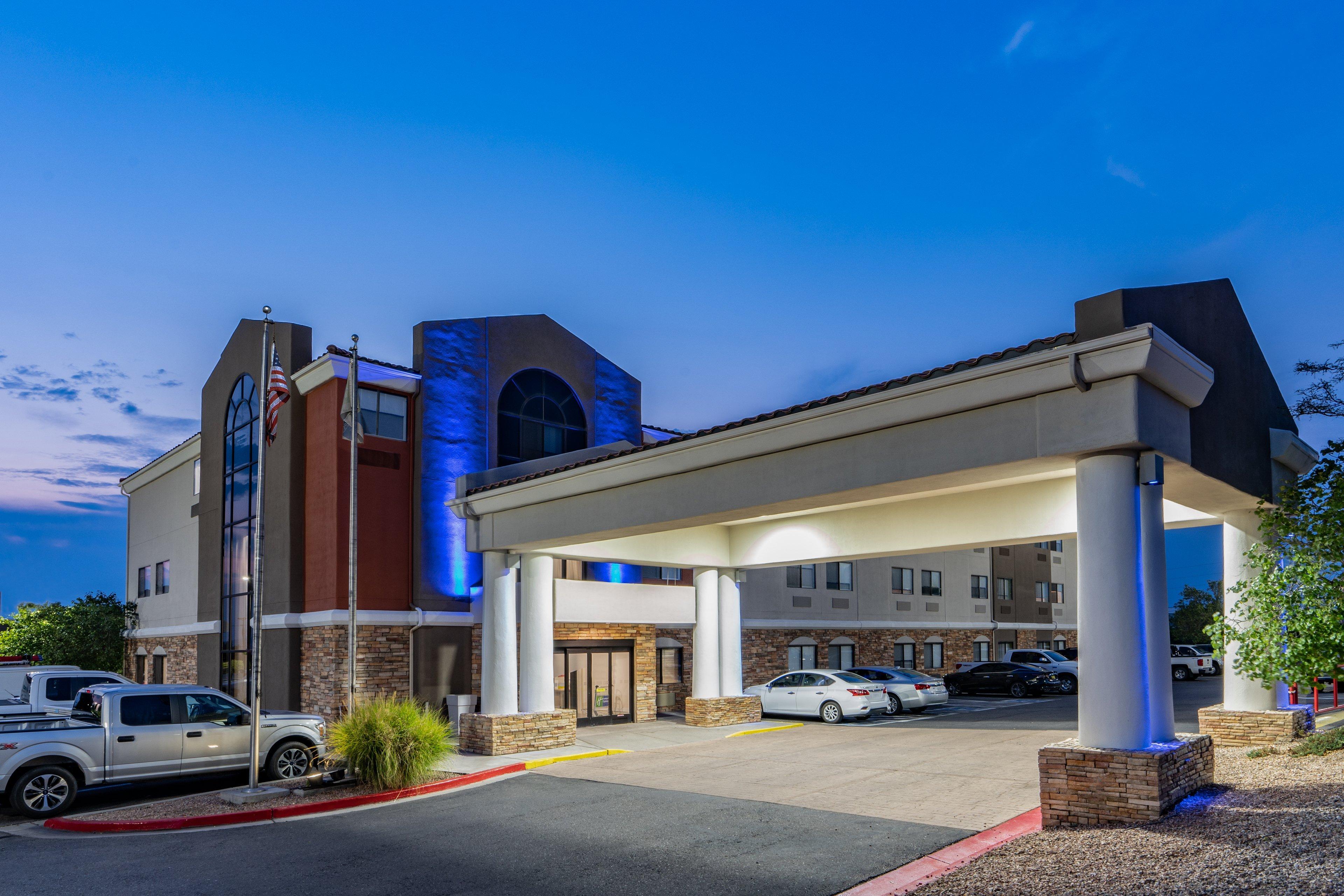Holiday Inn Express Hotel & Suites Albuquerque - North Balloon Fiesta Park By Ihg Exteriör bild