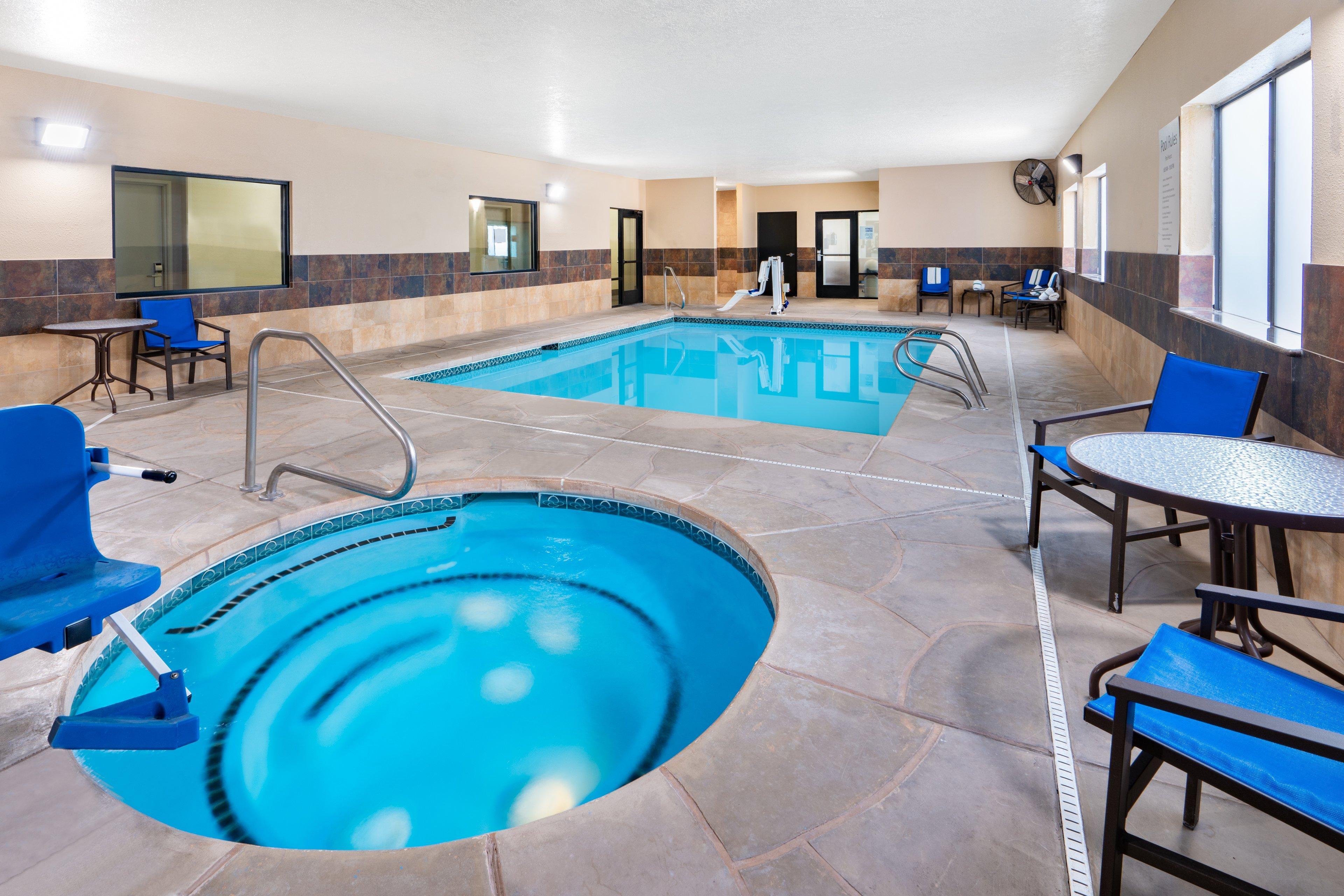Holiday Inn Express Hotel & Suites Albuquerque - North Balloon Fiesta Park By Ihg Exteriör bild