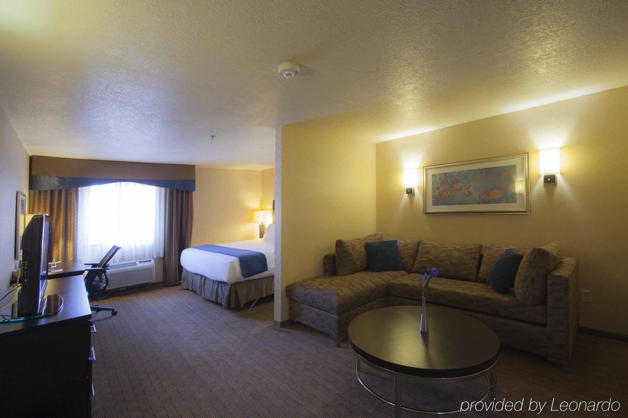 Holiday Inn Express Hotel & Suites Albuquerque - North Balloon Fiesta Park By Ihg Exteriör bild